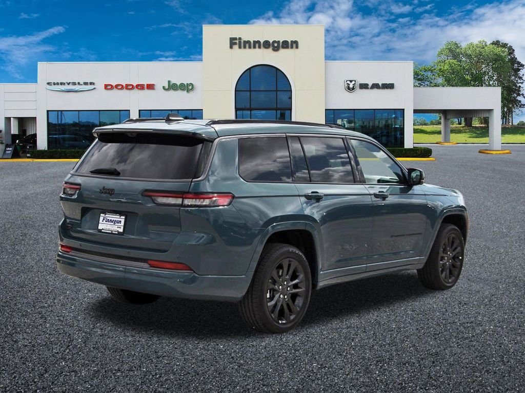 New 2026 Steel Blue Exterior Paint Jeep Limited image 6
