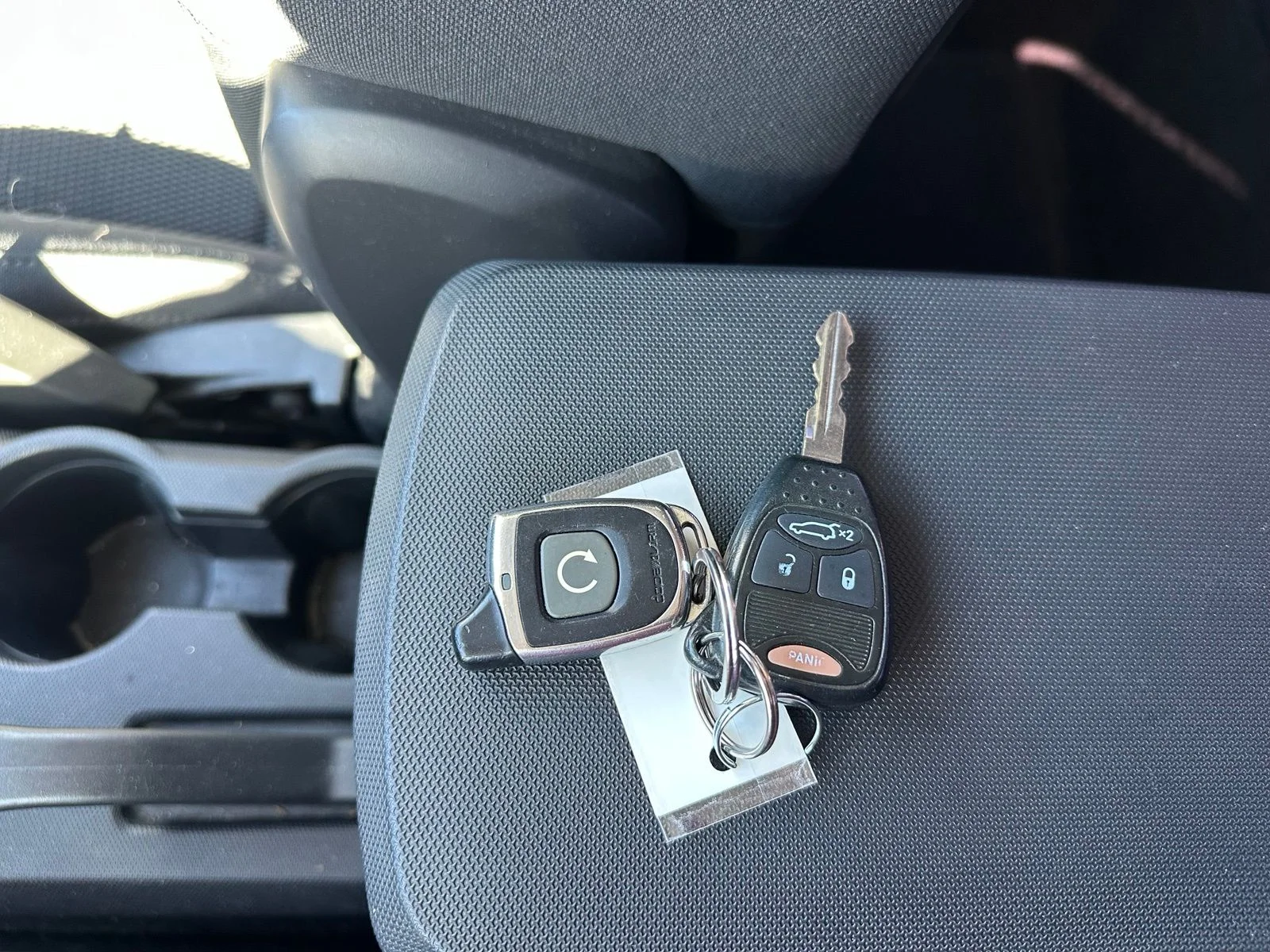 Used 2010 Silver Dodge SXT image 6