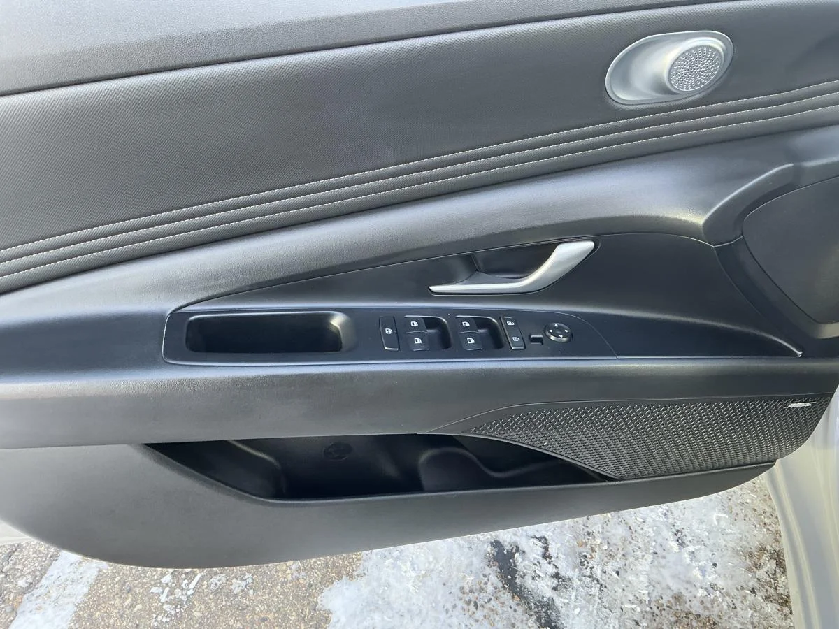 Used 2022 Grey Hyundai Ultimate image 16