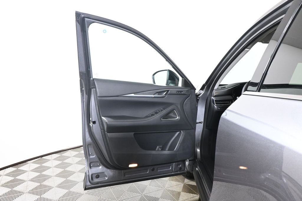 New 2027 GRAPHITE SHADOW INFINITI Luxe AWD image 31