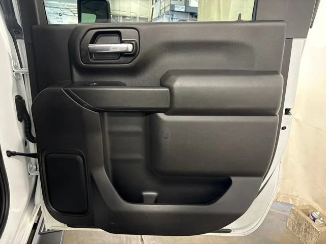 Used 2024 Summit White Chevrolet Custom image 34