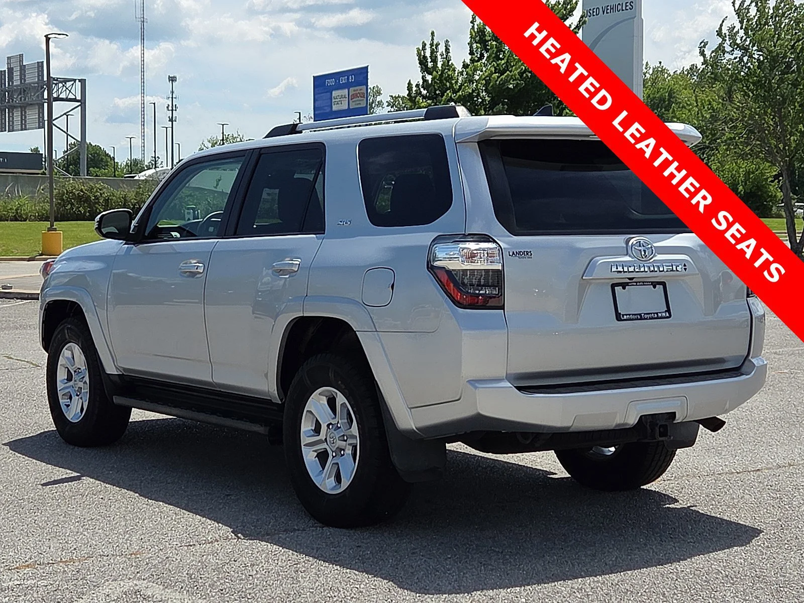 Used 2022 Classic Silver Metallic Toyota SR5 Premium image 4
