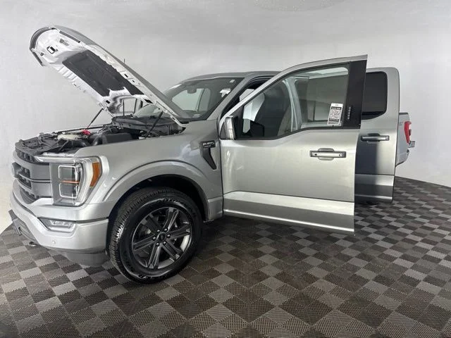 Used 2022 Silver Ford Lariat image 10