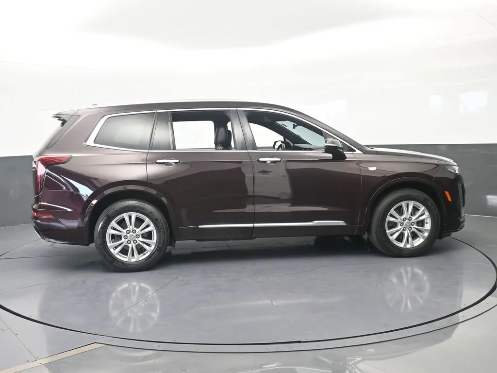Used 2021 Garnet Metallic Cadillac Luxury image 7