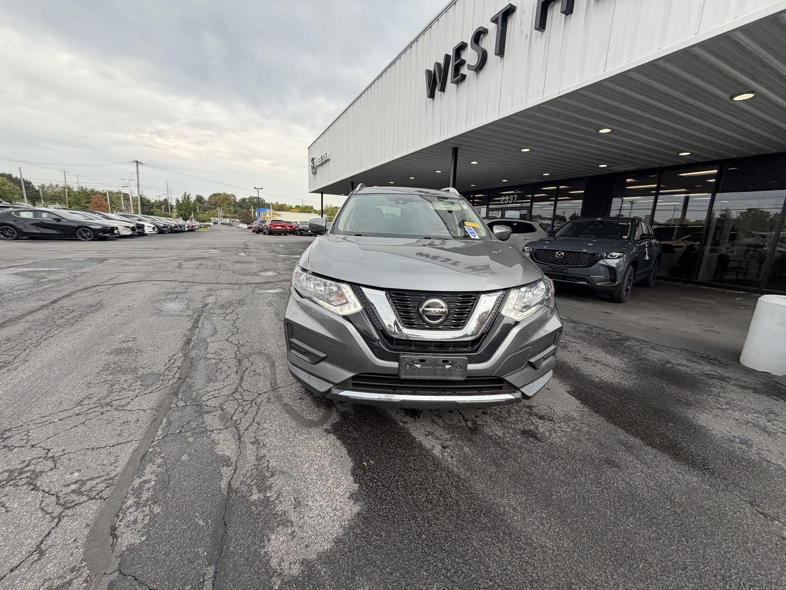 Used 2020 Gun Metallic Nissan SV image 4