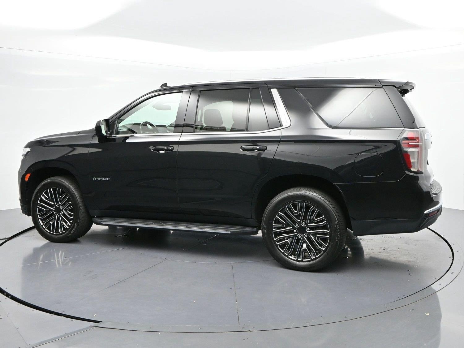 Used 2021 Black Chevrolet LT image 5