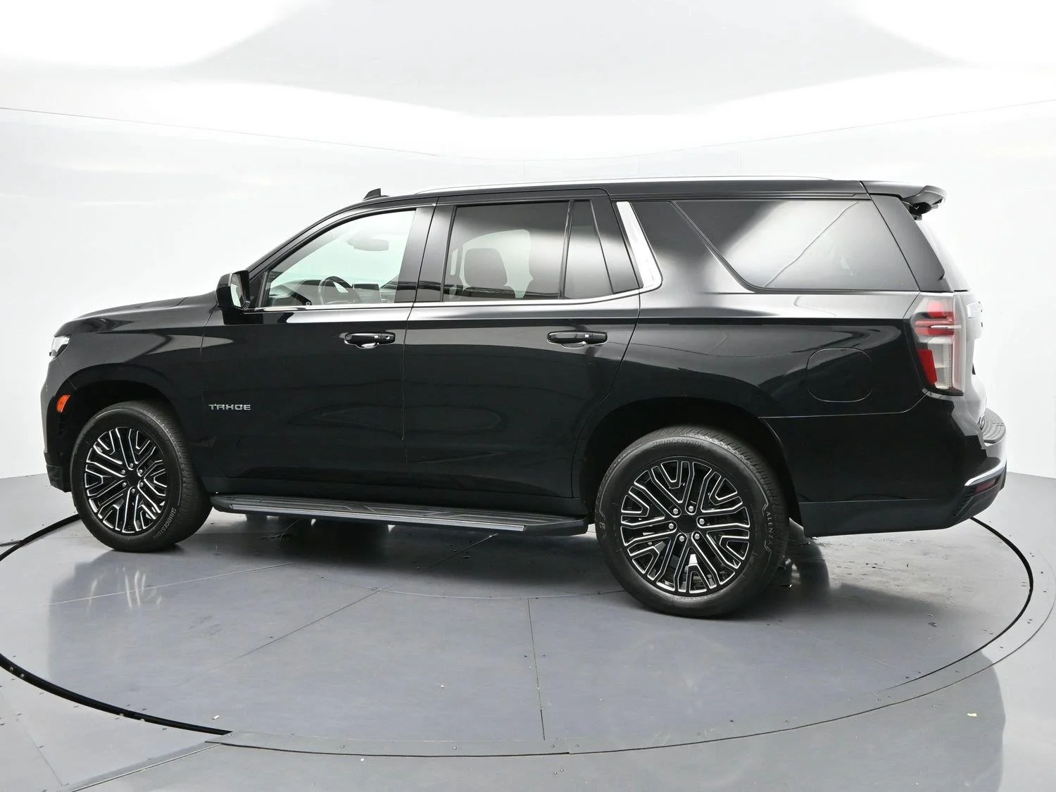 Used 2021 Black Chevrolet LT image 5