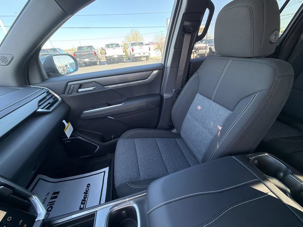New 2026 Ebony Twilight Metallic GMC Elevation image 31