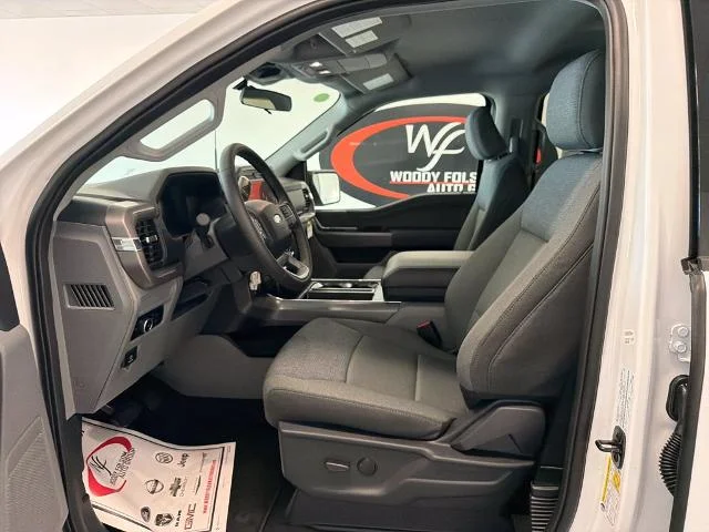 New 2026 Oxford White Ford XLT image 27