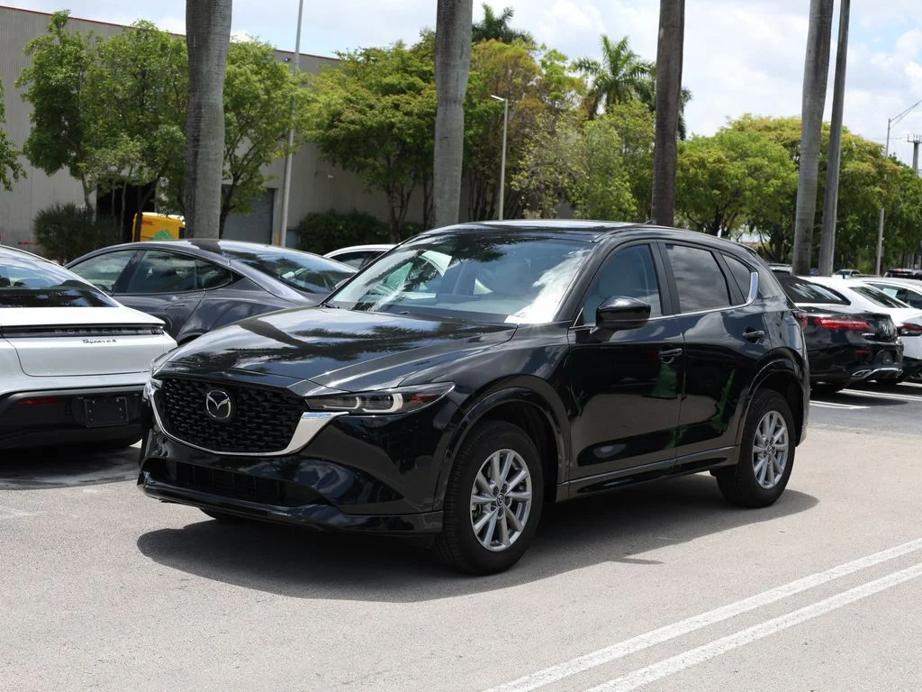 2025 Mazda CX-5 S Preferred package Auto AWD's photo