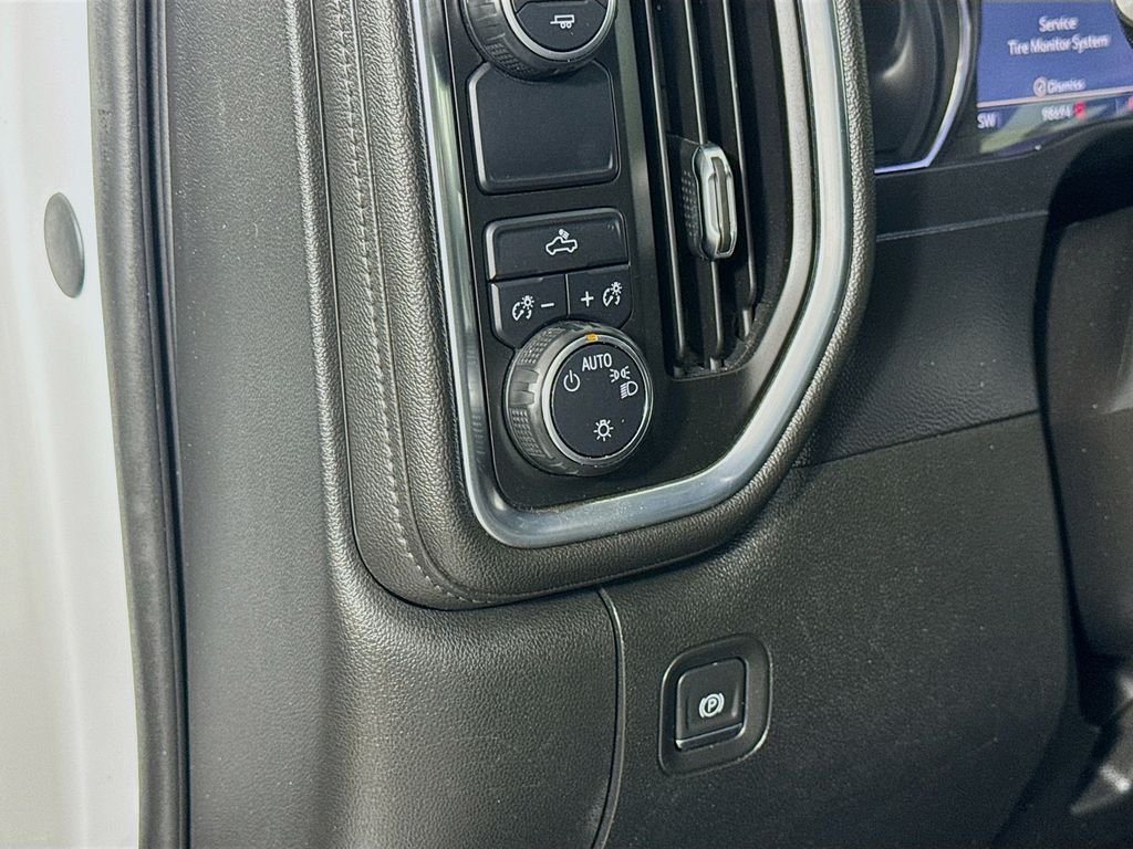 2019 Chevrolet Silverado 1500 LT - Photo 10