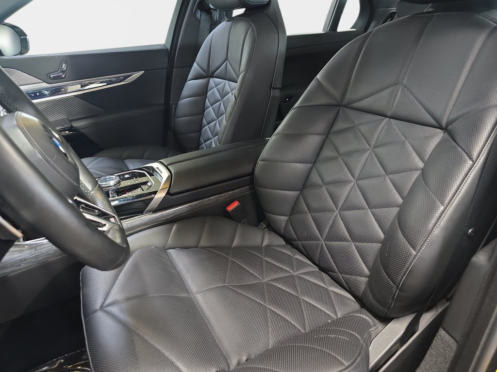 Certified Used 2023 Black Sapphire Metallic BMW 740i image 17