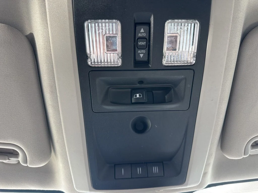 Used 2014 Red Ram Laramie image 45