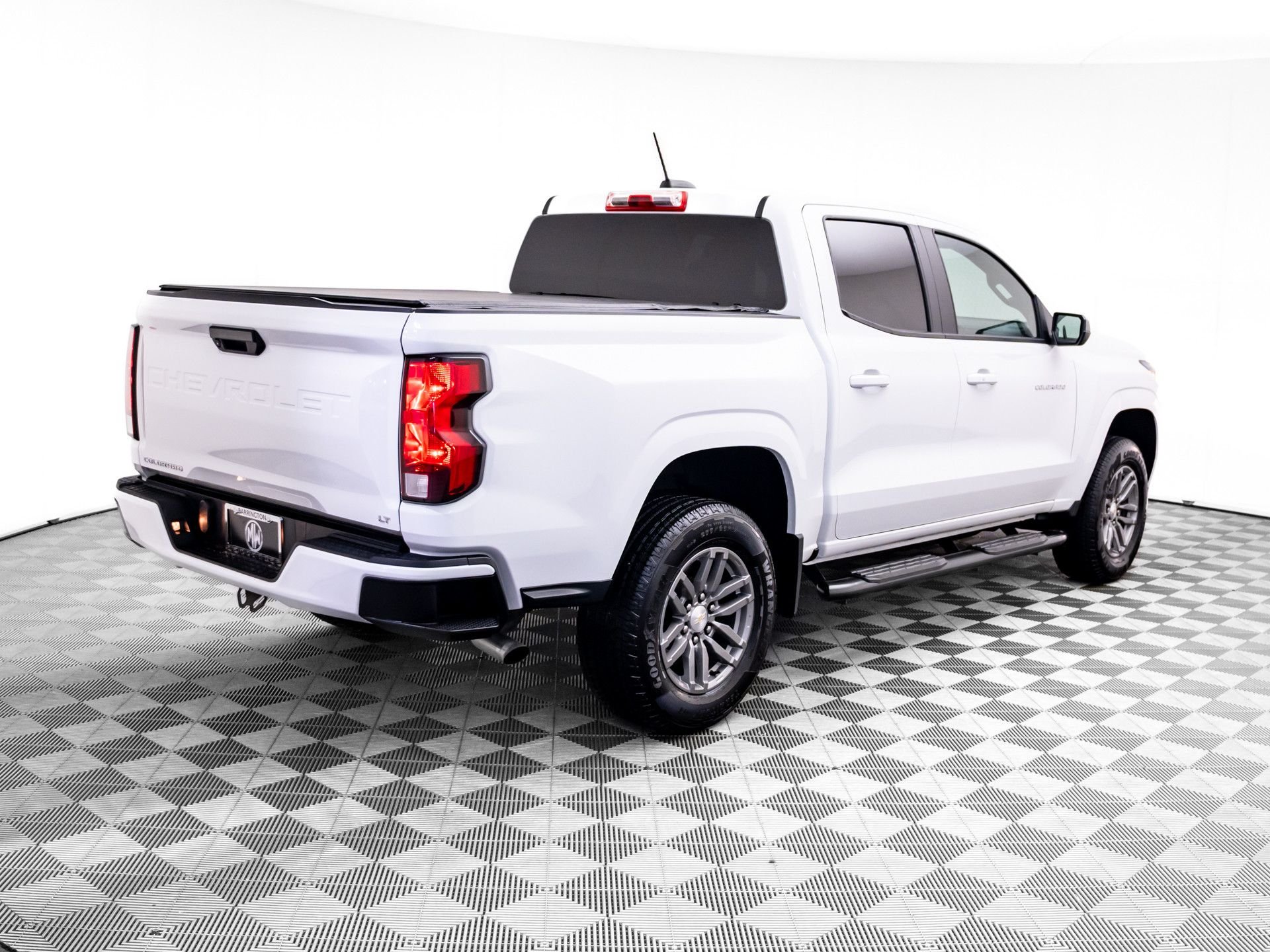 Used 2024 White Chevrolet LT image 5