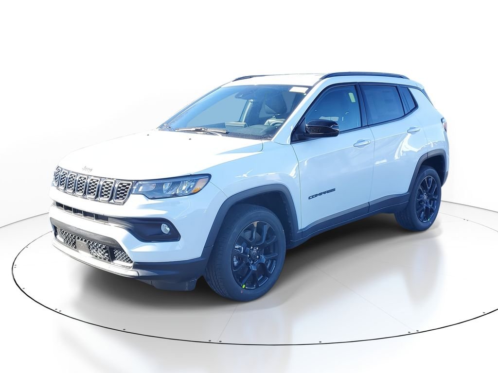 New 2026 Bright White Clearcoat Jeep Latitude image 2