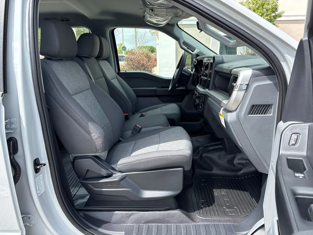 New 2026 White Ford XL image 5