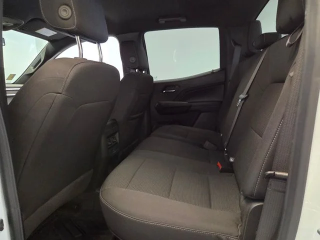 Used 2024 White GMC Elevation image 12