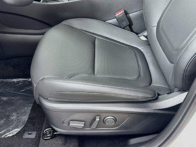 New 2027 White Hyundai SEL Activity FWD image 30