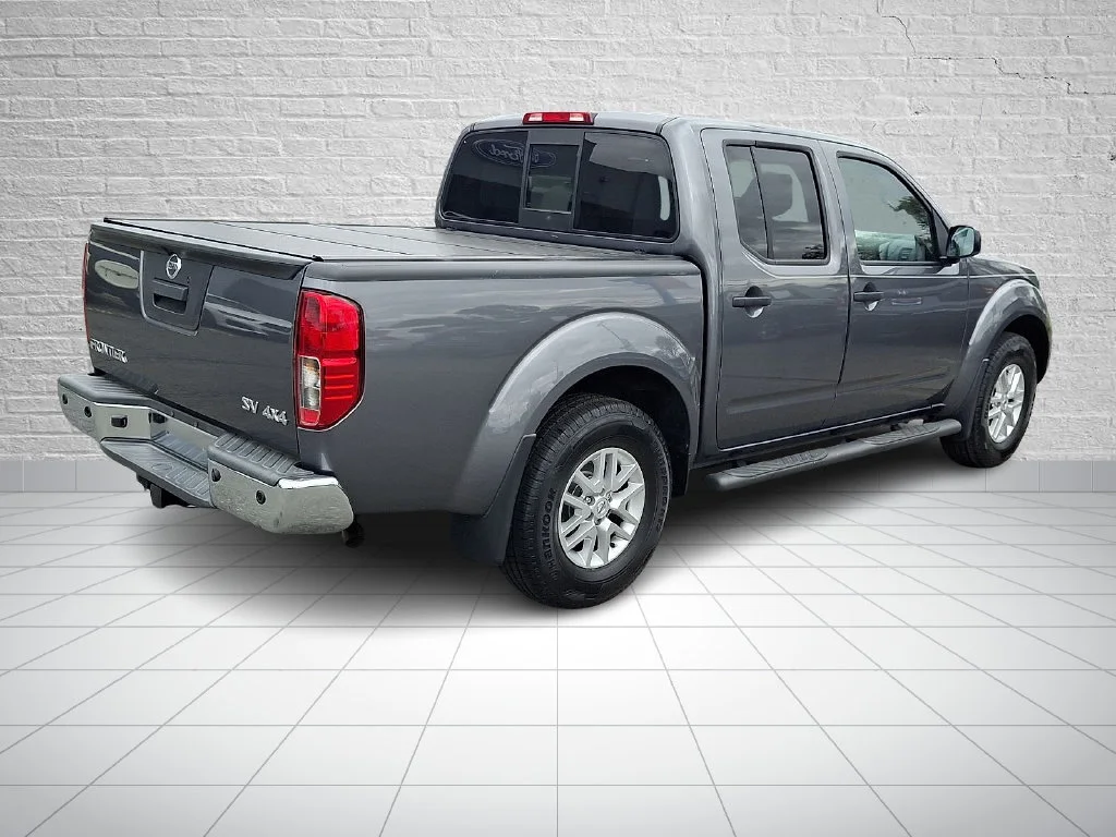 Certified Used 2020 Gun Metallic Nissan SV image 4