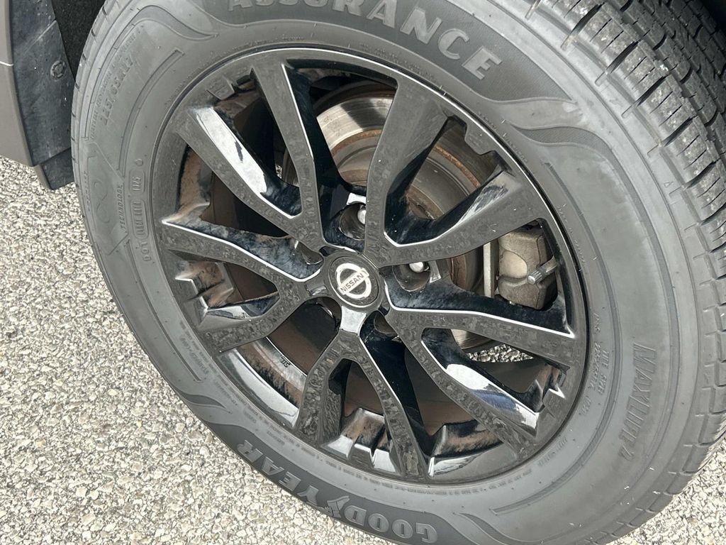 Used 2018 Magnetic Black Nissan SV image 12