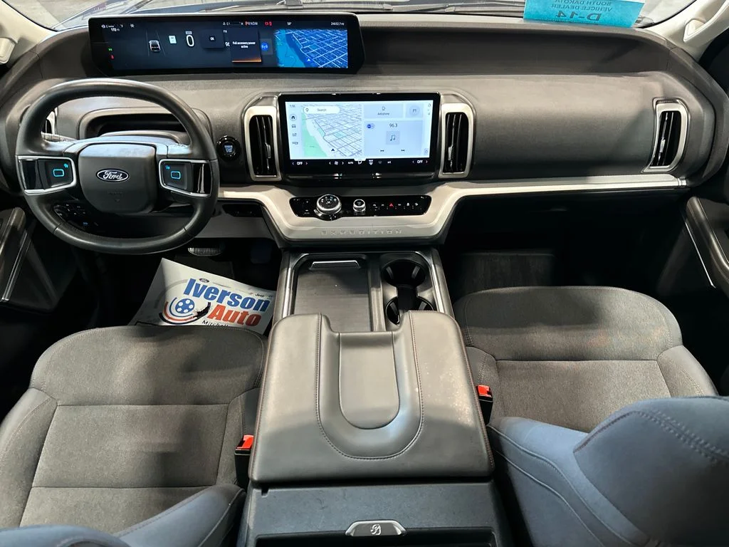 Used 2025 Gray Ford Active image 26