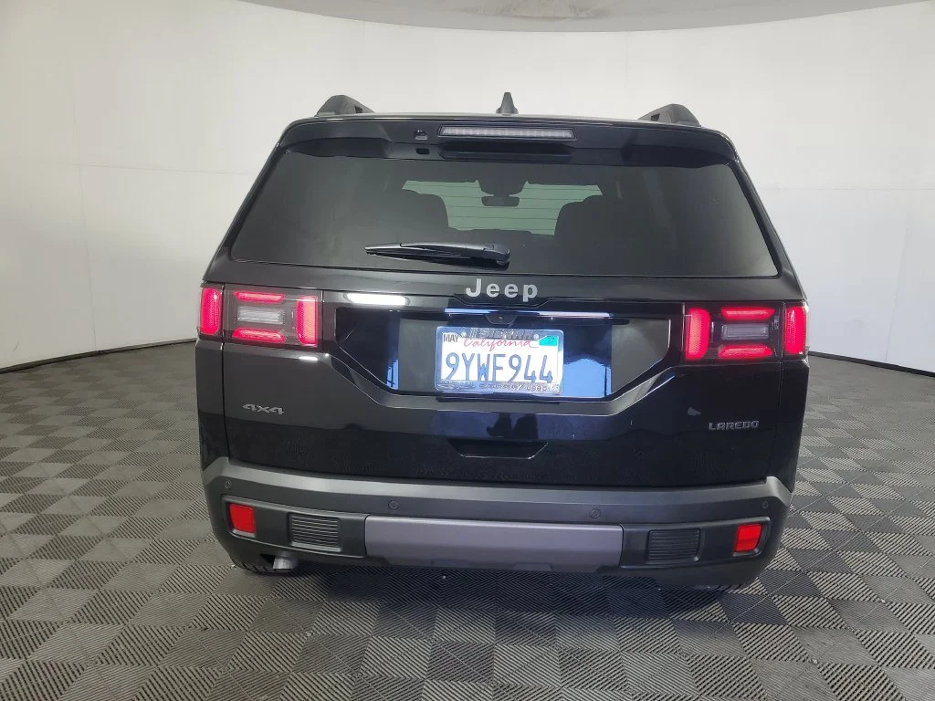 Used 2026 Black Jeep Laredo image 5