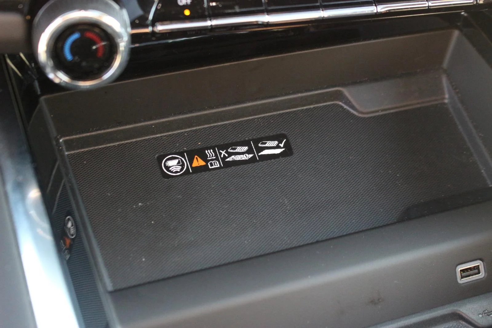 Used 2025 Dark Ash Metallic Chevrolet High Country image 27