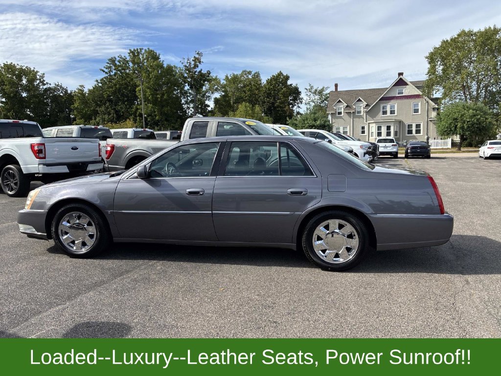 Used 2007 Gray Cadillac Luxury I image 4