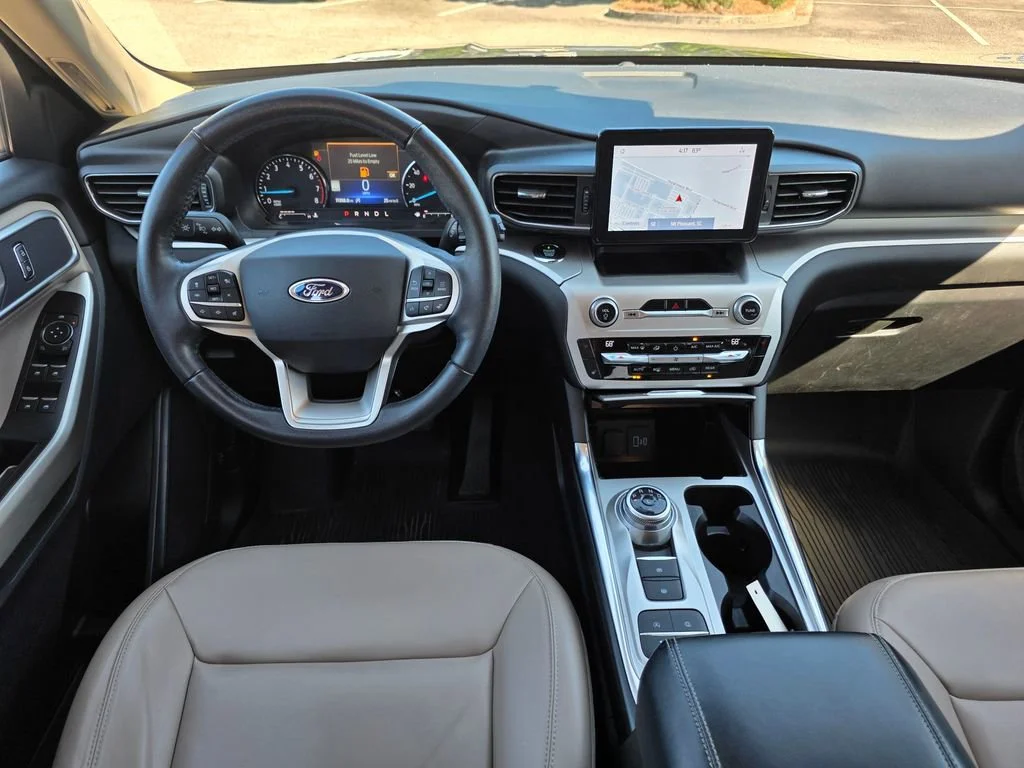 Used 2021 Gray Ford XLT image 28