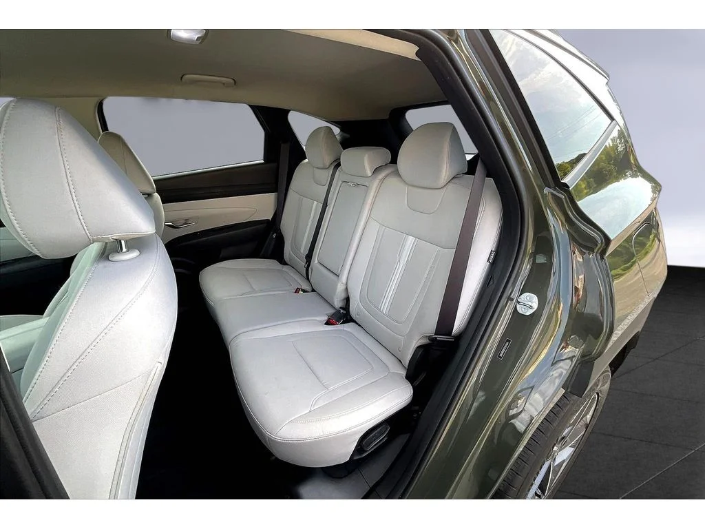 Used 2025 Gray Hyundai SEL image 18
