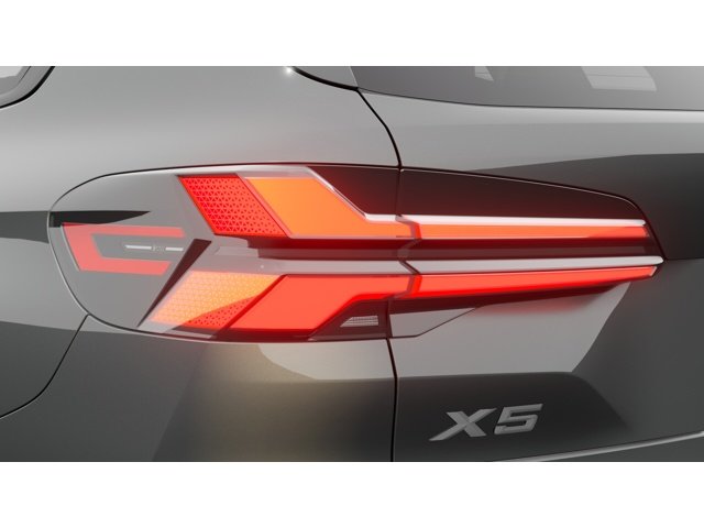 New 2026 Dravit Grey Metallic BMW sDrive40i image 8