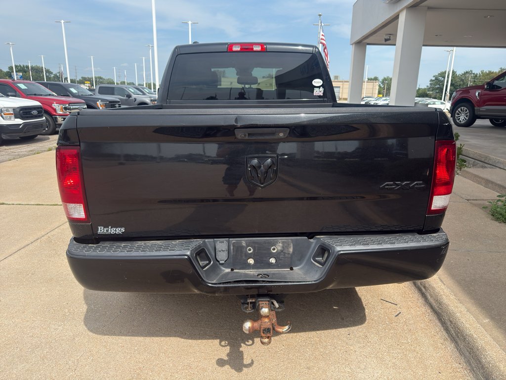 Used 2018 Brilliant Black Crystal Pearlcoat Ram Express image 6