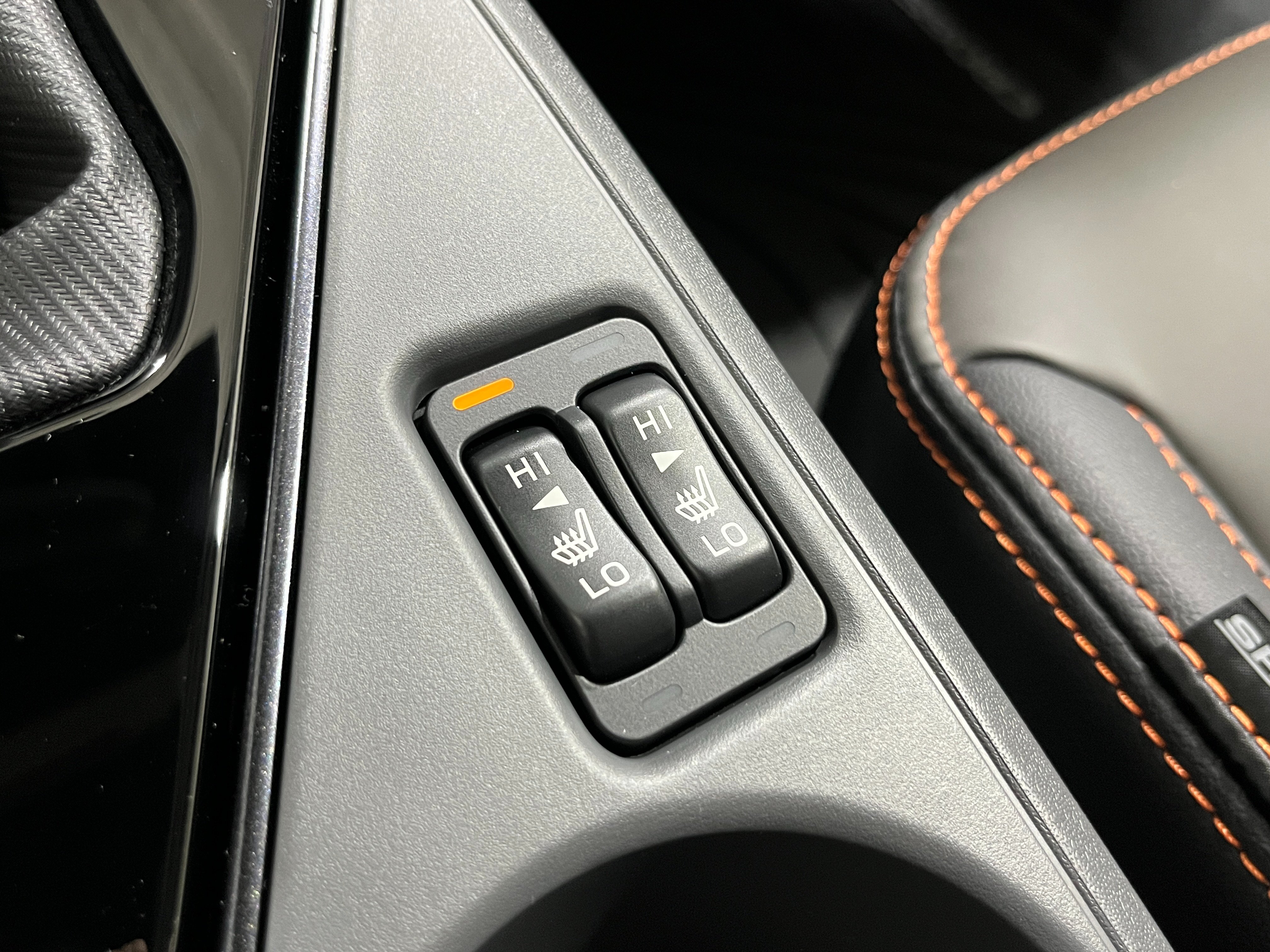 New 2026 CITRON YELLOW PEARL Subaru Limited Hybrid image 21