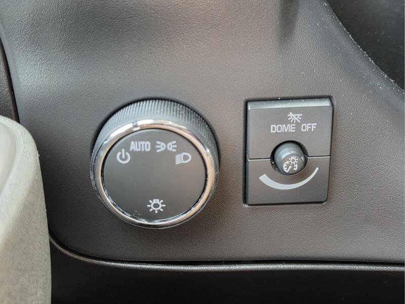 Used 2025 Summit White CHEVROLET RWD 3500 155" LT image 28
