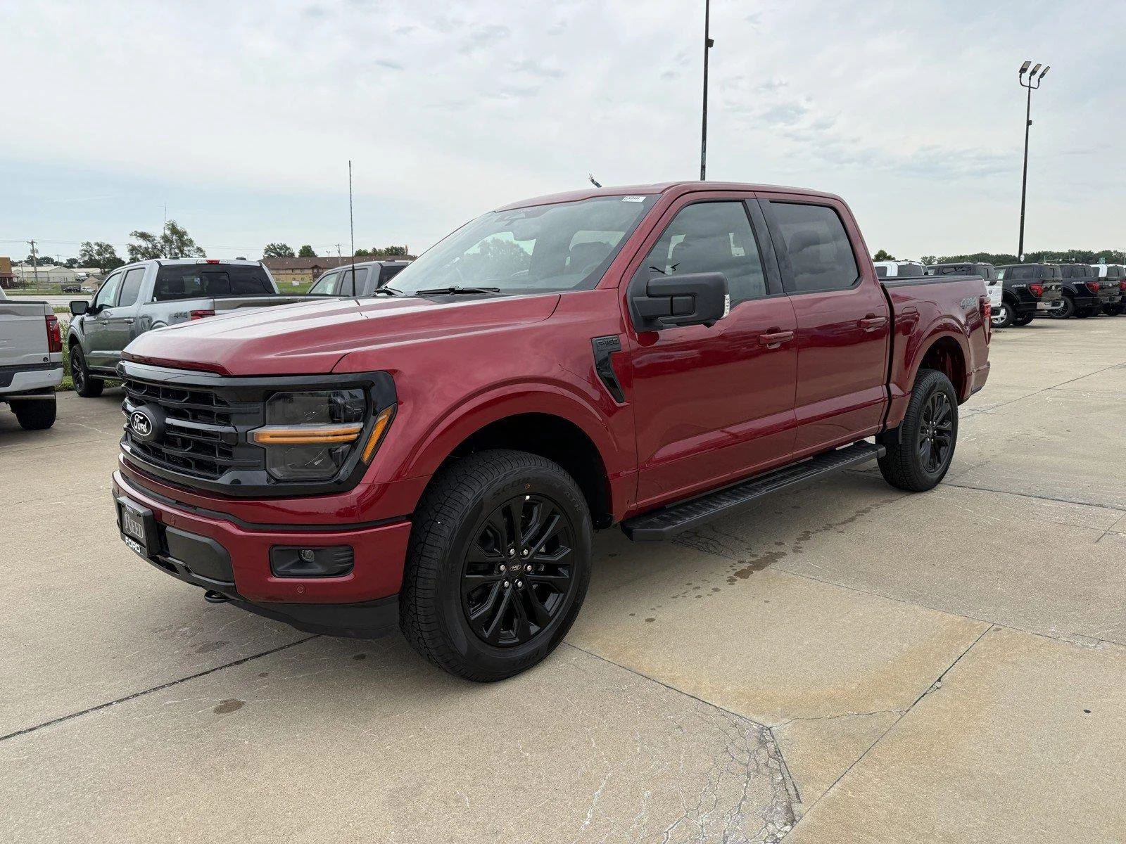 New 2026 Ruby Red Metallic Tinted Clearcoat Ford XLT image 4
