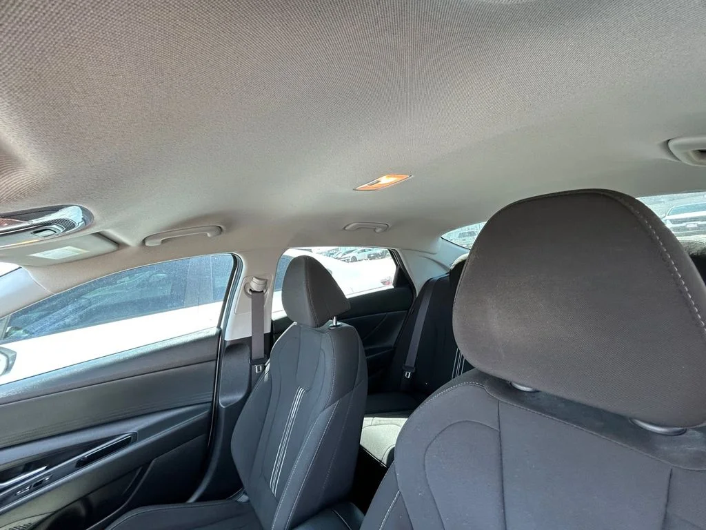 Used 2024 White Hyundai SEL image 25