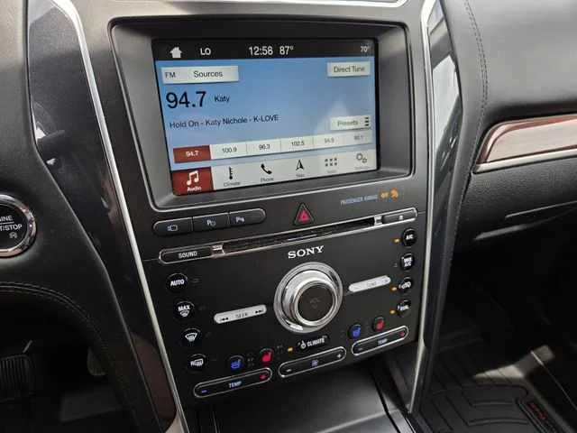 Used 2018 Ruby Red Metallic Ford Platinum image 9
