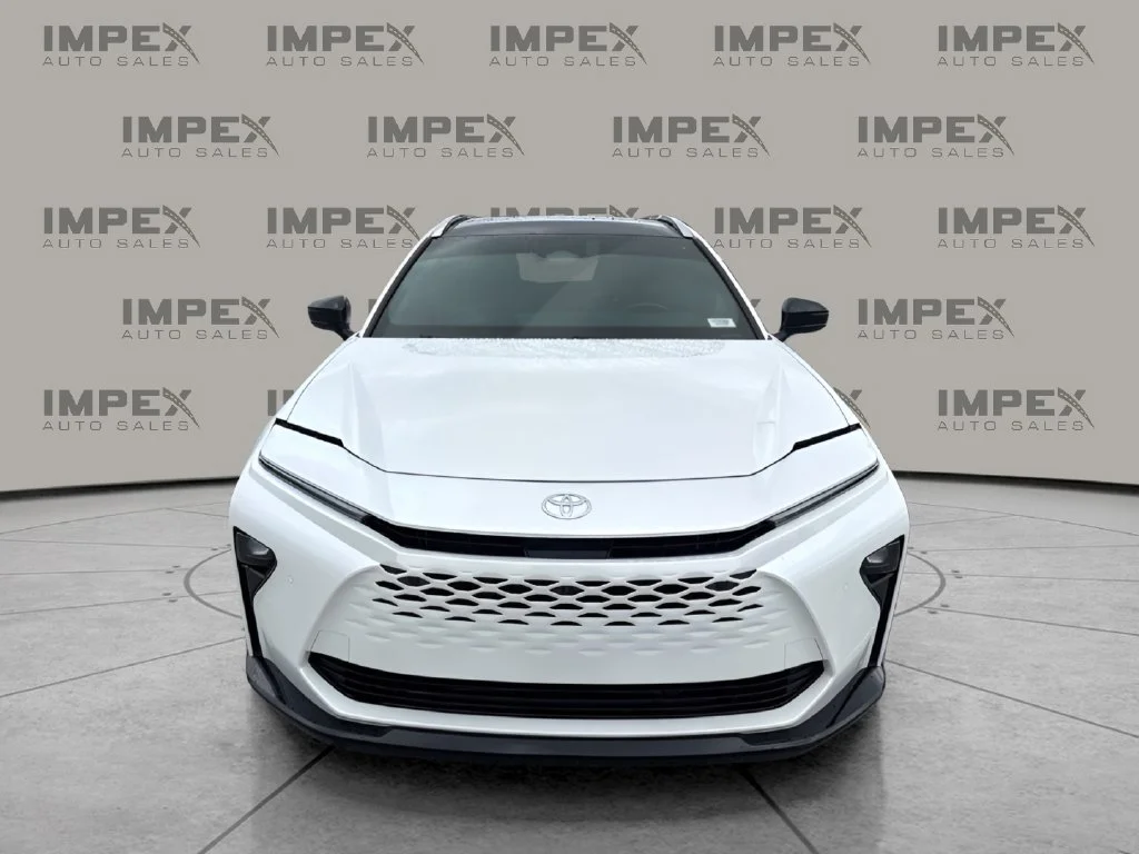 Used 2025 White Toyota Limited image 8