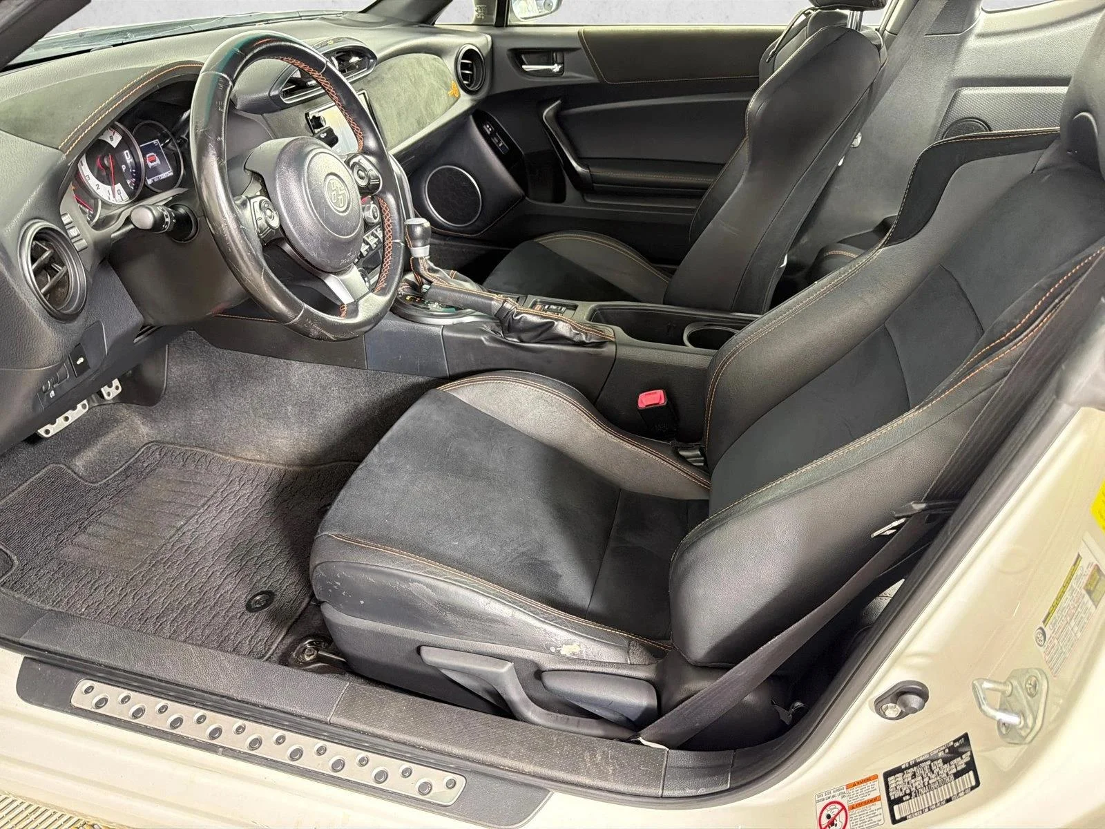 Used 2017 White Toyota  image 9