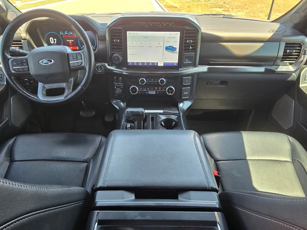 Used 2022 Iconic Silver Metallic Ford LARIAT image 26
