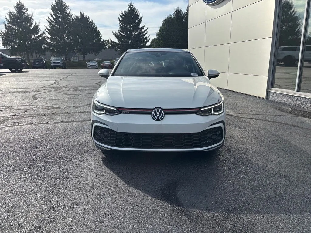 Used 2022 White Volkswagen 2.0T SE image 10