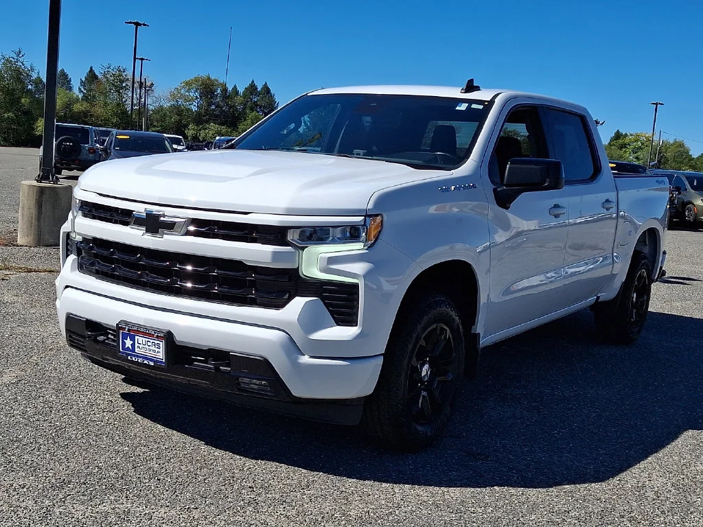 Used 2026 White Chevrolet RST image 5