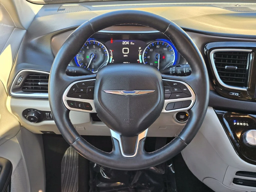 Used 2018 Blue Chrysler Touring L Plus image 8