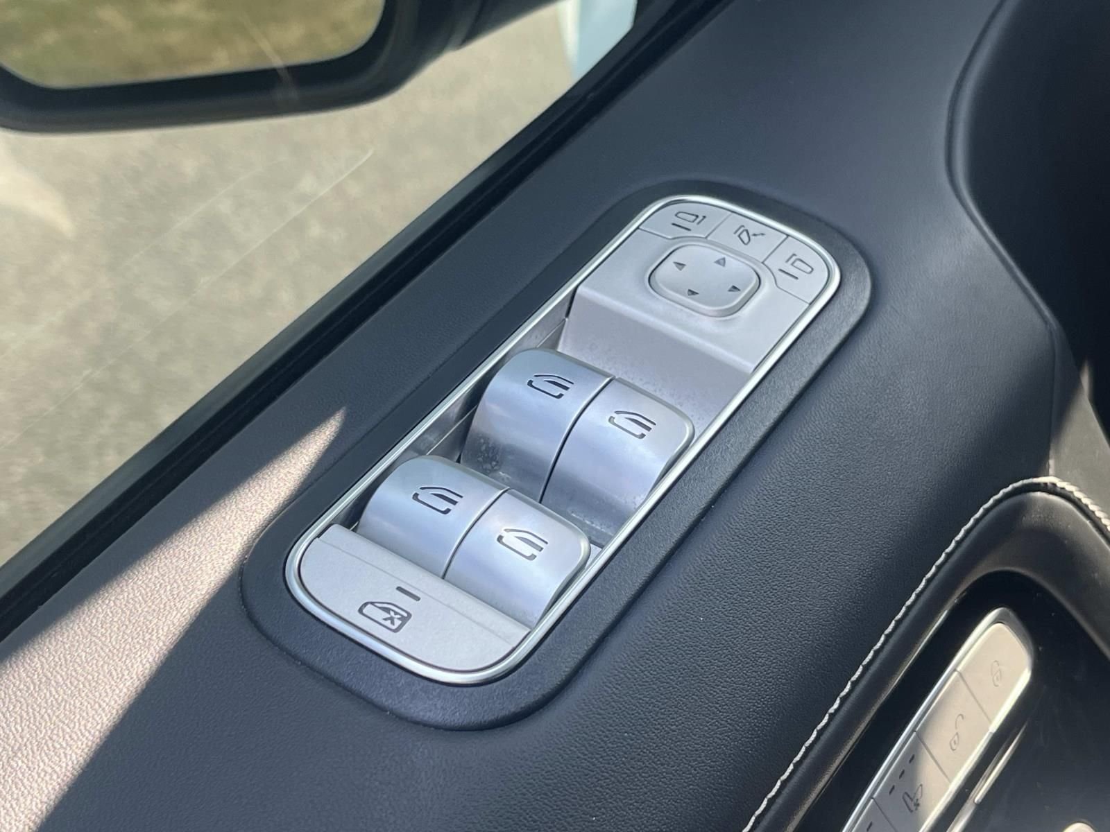 Certified Used 2024 Polar White Mercedes-Benz G 63 AMG® image 29