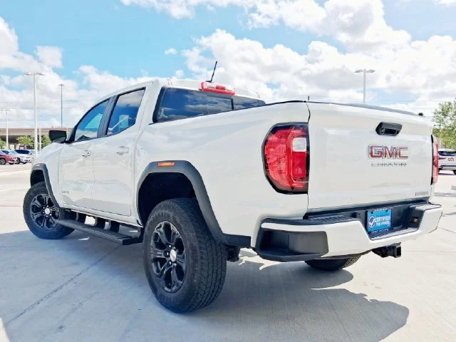 Used 2023 White GMC Elevation image 5