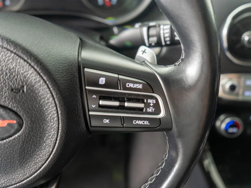 Used 2018 Black Kia Premium image 17