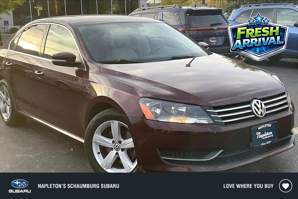 Used 2013 Red Volkswagen 2.5 SE image 1