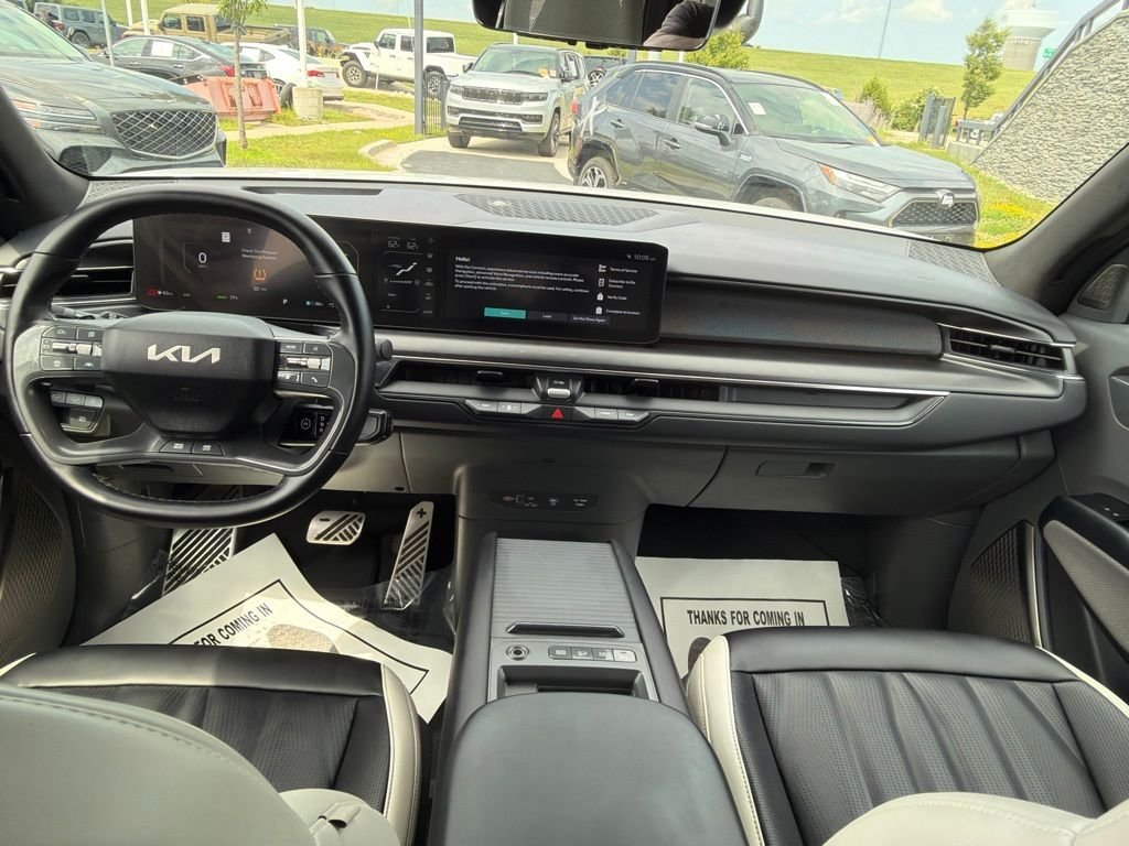 Used 2024 White Kia GT-Line image 14