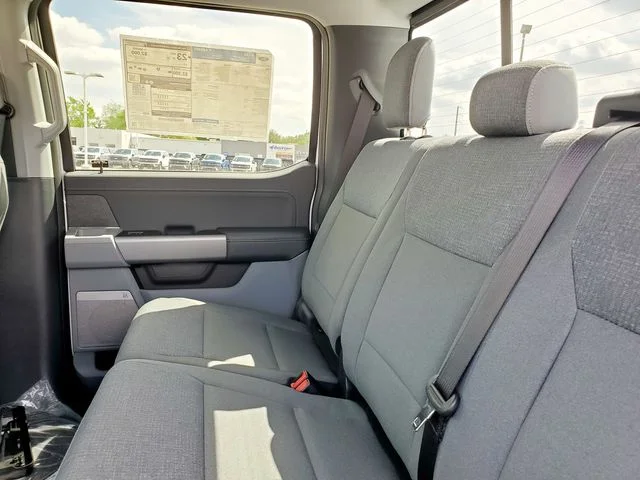 2025 Ford F-150 XLT - Photo 16