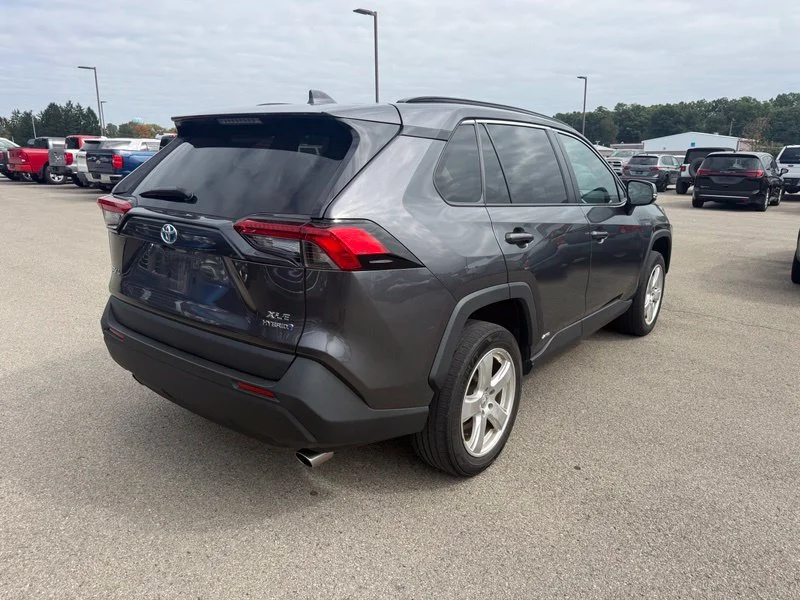 Used 2022 Gray Toyota XLE image 16